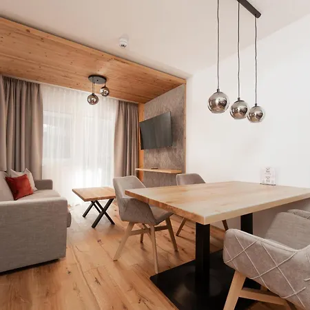 Apartamento A Casa Amethyst *